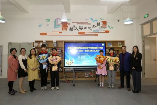 特辑中，李丽珍坦言：;上一次演妈妈的时候，儿子只有4岁，这次再演母亲，孩子已经18岁